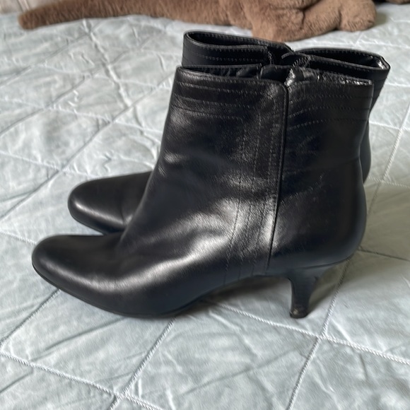 Bandolino Shoes - Bandolino leather booty